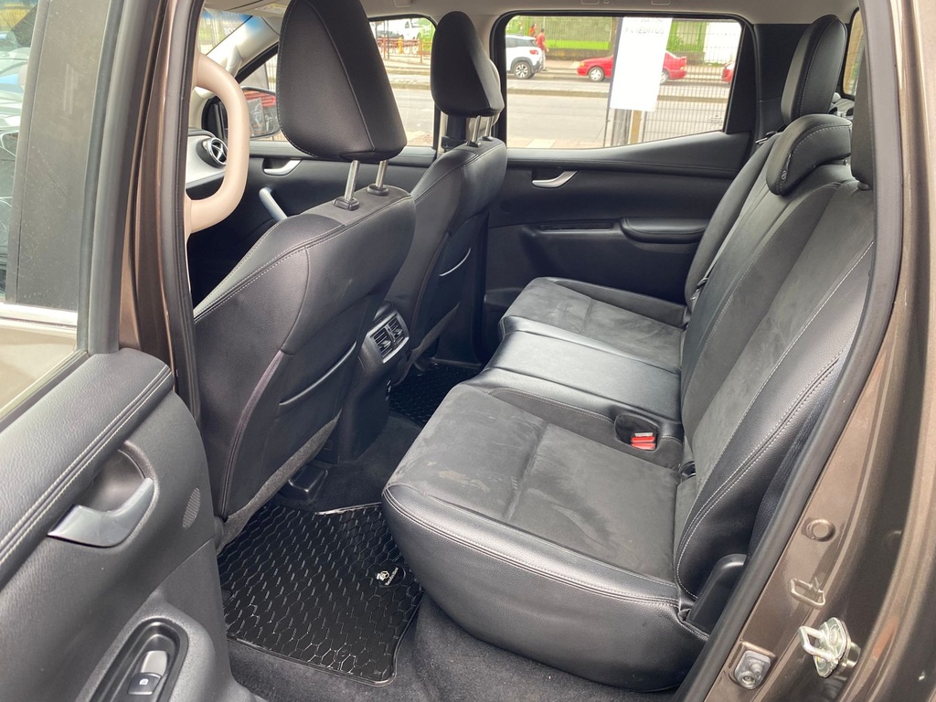 MERCEDES BENZ X 250D
